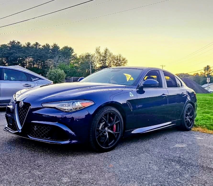 Monte Carlo Blue 2019 Alfa Romeo Giulia Quadrifoglio, photographed from the front three-quarter angle